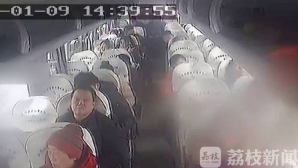鄭州大巴車租賃，春運乘坐大巴車需要注意行車安全